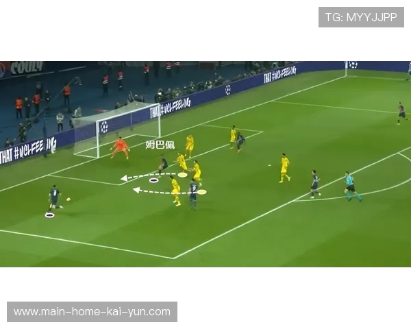 广岛三箭逆转柔佛新山战术观察 少打一人情况下如何调整攻防策略